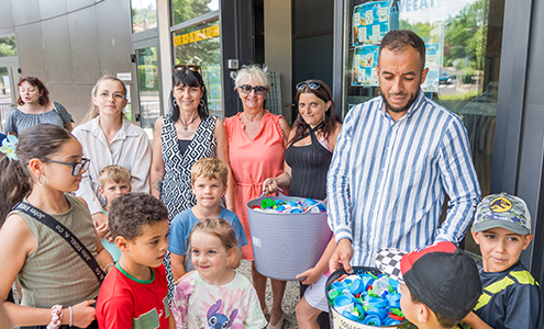 Les enfants récoltent des bouchons pour la bonne cause